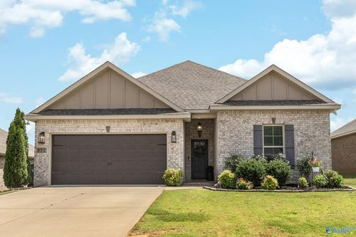 132 Gardencove Cir, Huntsville, AL, 35810-6466 | Card Image
