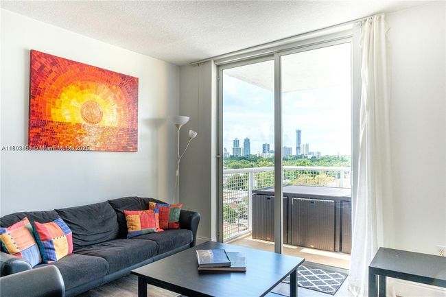 APT-710 - 900 Sw 8 Th St, Condo with 1 bedrooms, 1 bathrooms and null parking in Miami FL | Image 26