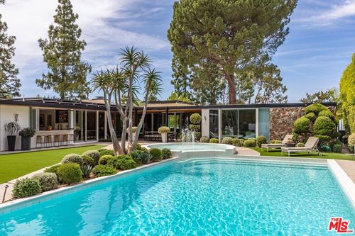 1960 Loma Vista Dr, Beverly Hills, CA, 90210-1850 | Card Image