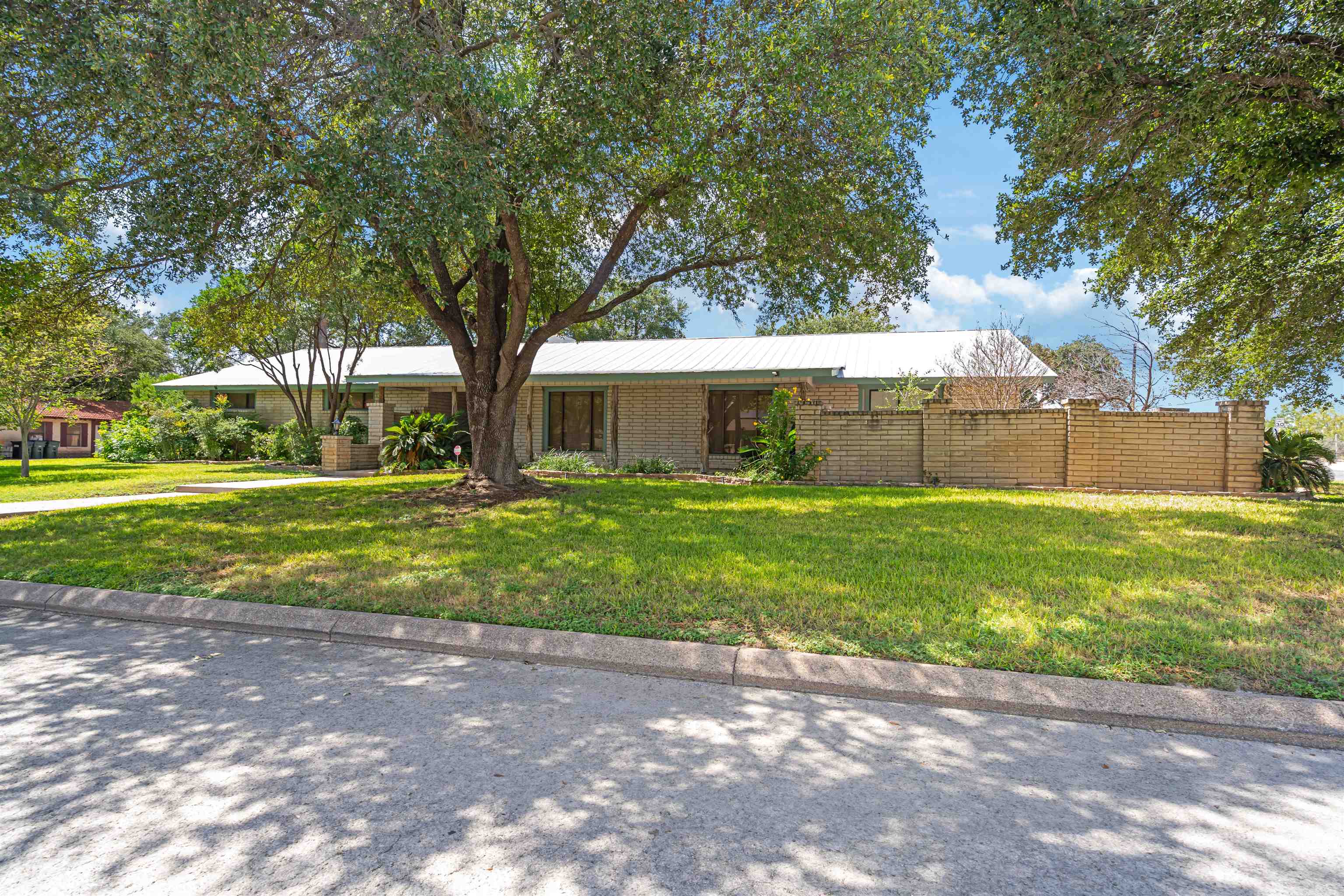 Residential in Del Rio 3
