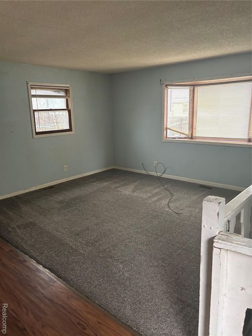 3413 Churchill Avenue, Flint, MI, 48506 | Card Image
