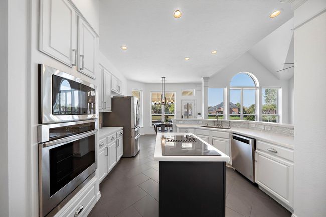 6310 Hidden Crest Way, House other with 5 bedrooms, 4 bathrooms and 2 parking in Sugar Land TX | Image 10