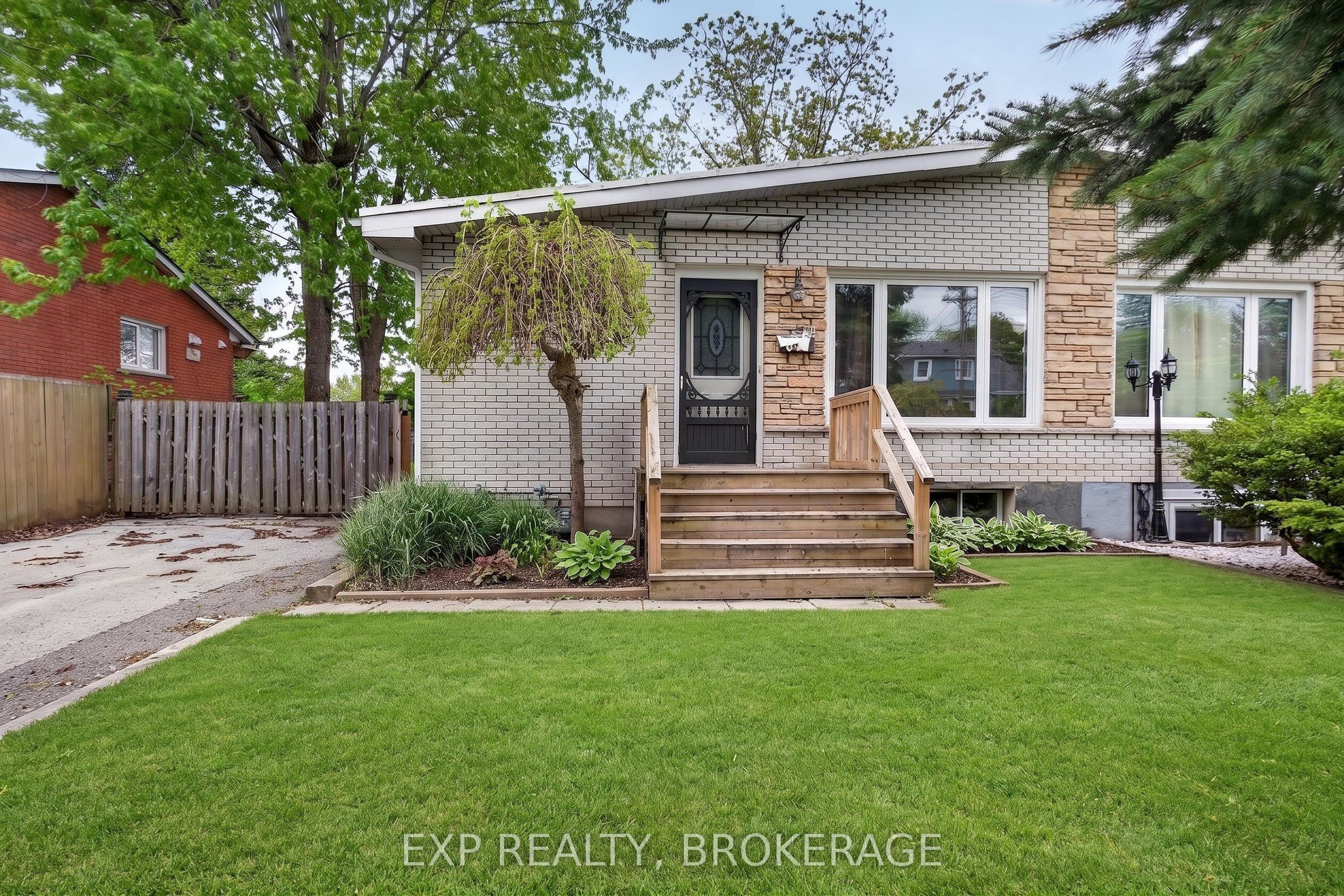 Residential in Kingston