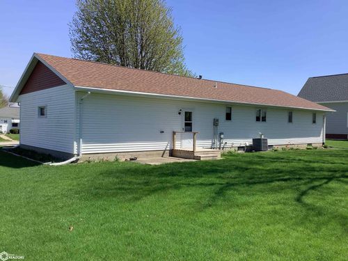 509 2nd St Sw, Buffalo Center, IA, 50424-1151 | Card Image