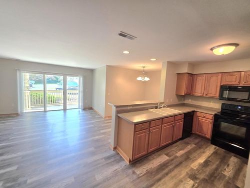 106-520 Windstone Drive, Hartland, WI, 53029 | Card Image