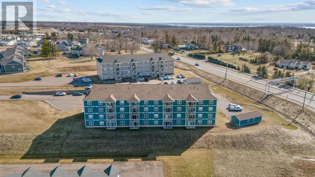 201 - 18 Gilbert Dr, Condo with 1 bedrooms, 1 bathrooms and null parking in East Royalty PE | Image 27