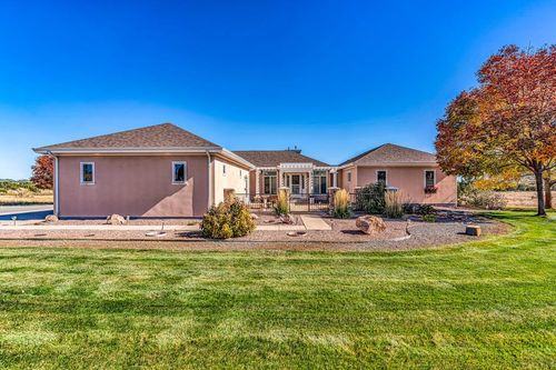 5741 Saint Charles River Dr, Pueblo, CO, 81004-8715 | Card Image