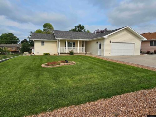 720 Sherman Ave, Lingle, WY, 82223-5063 | Card Image