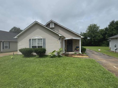 203 Phillips St, Jackson, TN, 38301-6660 | Card Image