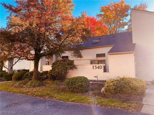 i-1540 Cedarwood Dr, Westlake, OH, 44145-1895 | Card Image