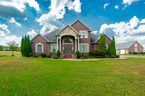 138 Longwood Dr, Shelbyville, TN, 37160-5333 | Card Image