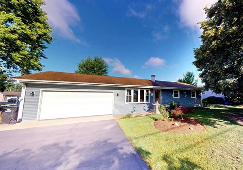 1305 N Chapel Hill Rd, McHenry, IL, 60051-4707 | Card Image