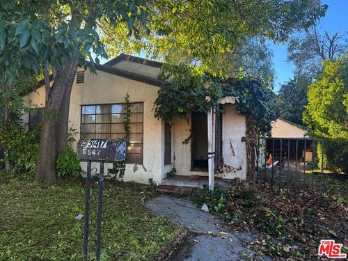 5547 Shoup Ave, Woodland Hills, CA, 91367-4466 | Card Image
