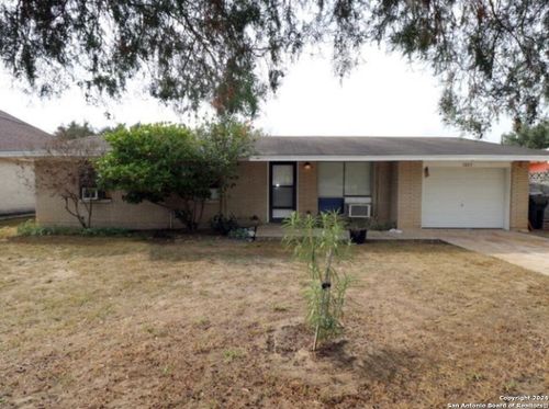 1603 1st St, Zapata, TX, 78076-3327 | Card Image