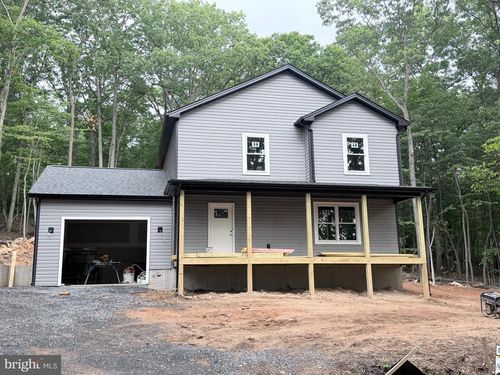 813 Crow Dr, WINCHESTER, VA, 22602-3598 | Card Image