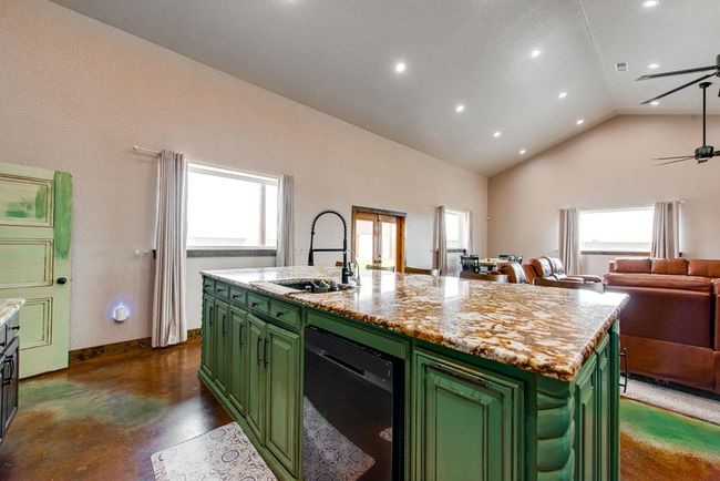 10408 E Midway Rd, House other with 4 bedrooms, 3 bathrooms and 4 parking in Big Spring TX | Image 26