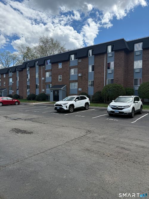 24-1051 Old Colony Rd, Meriden, CT, 06451-6320 | Card Image