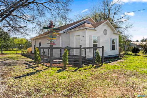 104 Alabama Ave Se, Hanceville, AL, 35077-5632 | Card Image