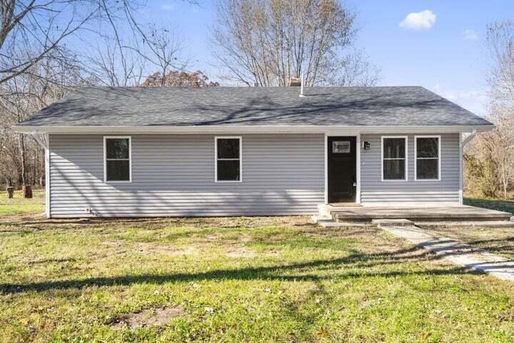 Farm Road 69 , Walnut Grove, MO 65770