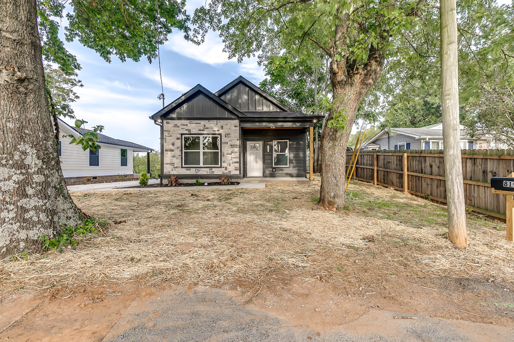 Fairview Dr, Columbia, TN 38401