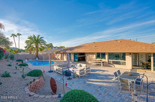 3337 E Las Rocas Dr, Phoenix, AZ, 85028-4914 | Card Image