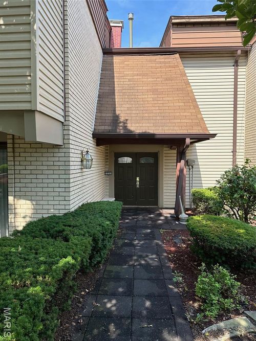 apt-308-1251 Guelbreth Ln, Saint Louis, MO, 63146-5714 | Card Image