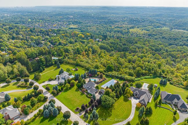 70 Oak Ave, House other with 6 bedrooms, 4 bathrooms and 7 parking in Dundas ON | Image 40