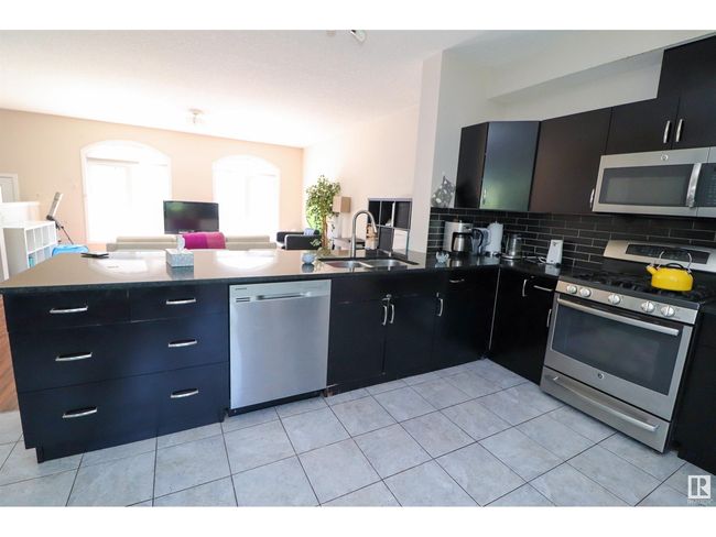 23 - 5873 Mullen Pl Nw, Townhouse with 2 bedrooms, 4 bathrooms and null parking in Edmonton AB | Image 16