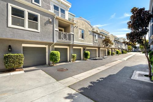 3548 Shoreline Bluff Lane, San Diego, CA, 92110 | Card Image