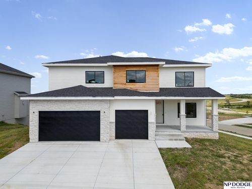 11001 N 170th St, Bennington, NE, 68007-5057 | Card Image