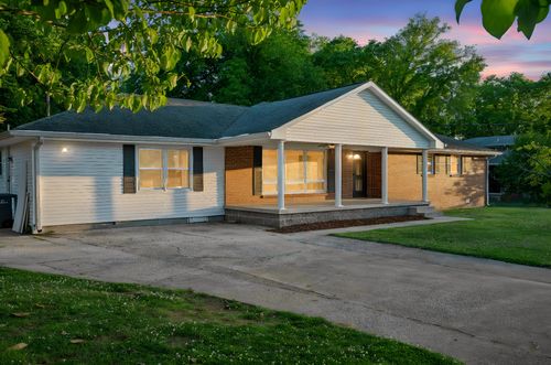 1106 Bagley Dr, Fayetteville, TN, 37334-2138 | Card Image