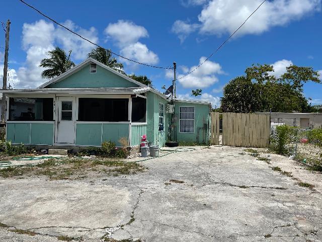 Saranac Ave, West Palm Beach, FL 33409