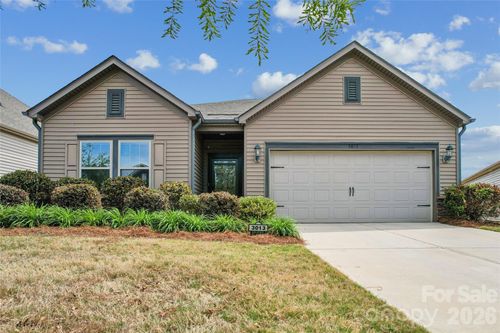3013 Striped Maple Ct, Charlotte, NC, 28215-6717 | Card Image