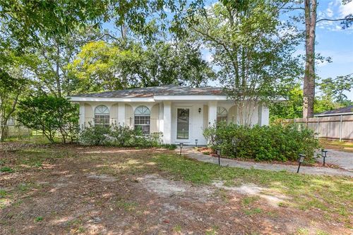 209 W Hickory St, Mandeville, LA, 70471-3007 | Card Image