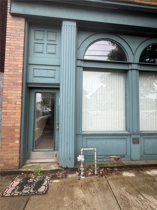 546 California Ave, Avalon, PA, 15202-2453 | Card Image