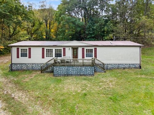 214 Maybrook Drive, Pembroke, VA, 24136 | Card Image