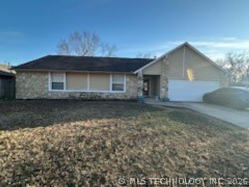 7606 E 77th St, Tulsa, OK, 74133-3539 | Card Image