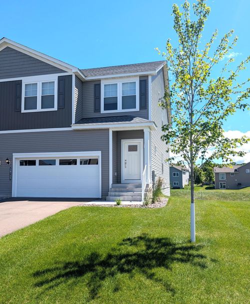 39723 Fallbrook Ave, North Branch, MN, 55056-7406 | Card Image