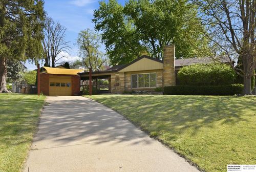 1709 N 55th Street, Omaha, NE, 68104 | Card Image