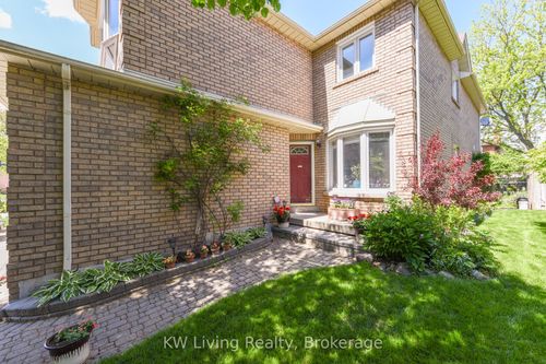 5055 Moulin Rouge Cres, Mississauga, ON, L5V1R5 | Card Image