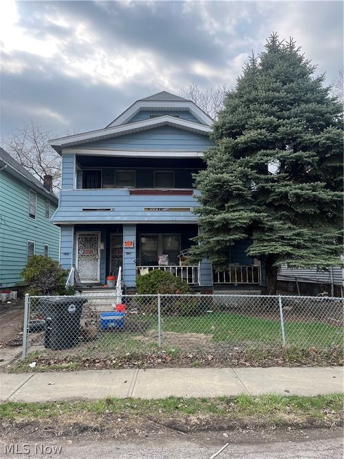 628 E 131st Street, Cleveland, OH, 44108 | Card Image