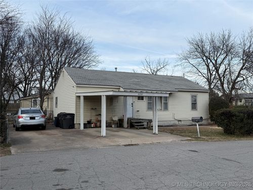 4214 Se Kentucky Street, Bartlesville, OK, 74006 | Card Image