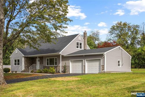 14 Kim Ln, Hackettstown, NJ, 07840-5624 | Card Image