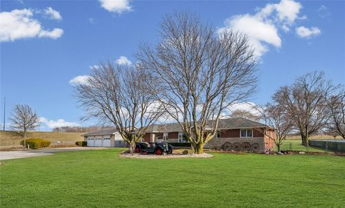 945 Troy Phillips Rd, Monticello, IL, 61856-8006 | Card Image