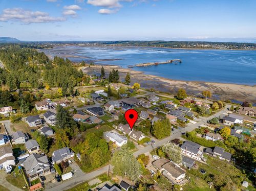 3872 Warren Ave, Royston, BC, V0R2V0 | Card Image