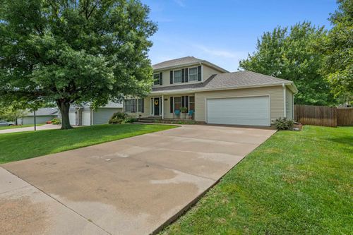 609 E 33rd Ave, Winfield, KS, 67156-8708 | Card Image