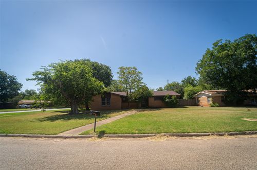 3301 Green Acres Rd, Abilene, TX, 79605-5030 | Card Image