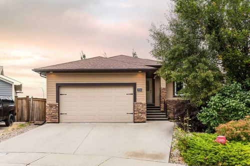 350 Mount Sunburst Way W, Lethbridge, AB, T1K3J9 | Card Image
