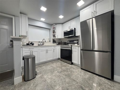 apt-209-10865 Sw 112th Ave, Miami, FL, 33176-3243 | Card Image