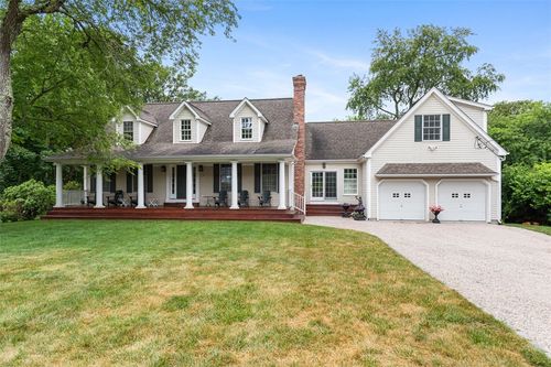 43 Slope Ave, South Kingstown, RI, 02879-6304 | Card Image